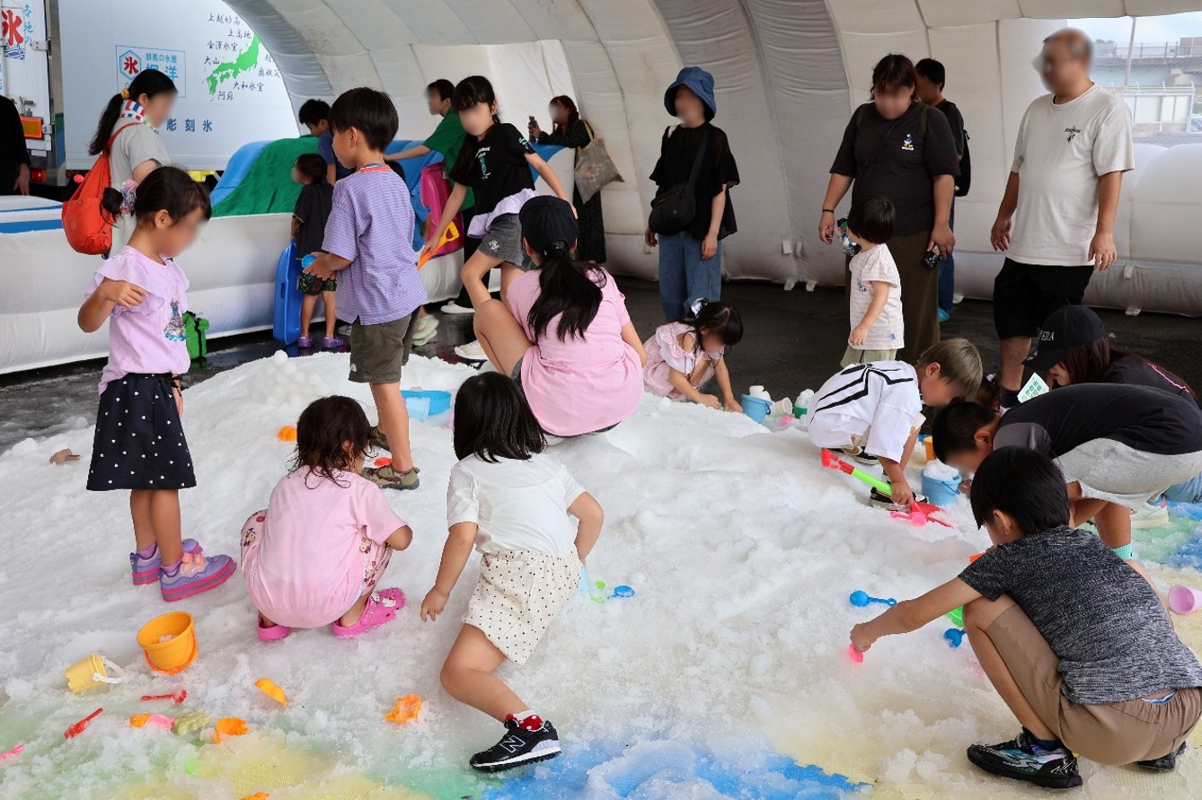 オッズパーク presents SNOW PARK 日本一アツい場所に雪が降る。雪あそび体験